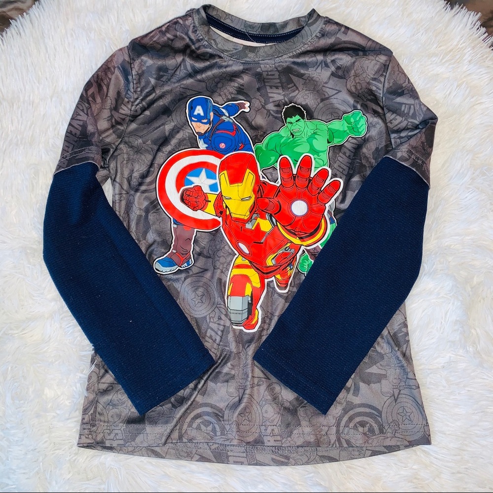Avengers boys size 8 long sleeve shirt